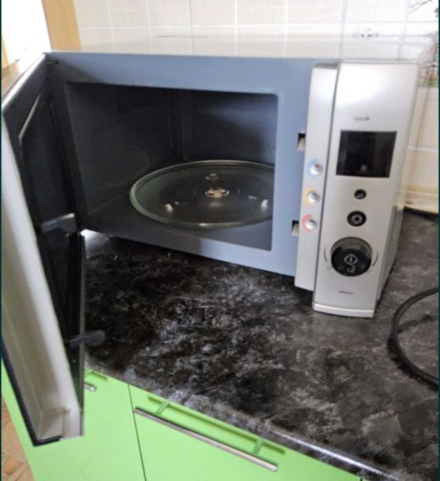 Микроволновка на запчасти electrolux