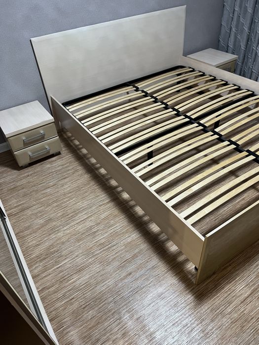 Спальный гарнитур