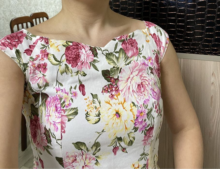 Летнее нарядное платье