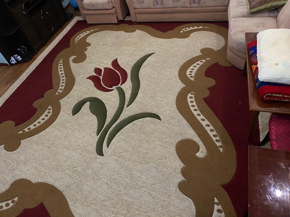 Продаётся большой ковёр