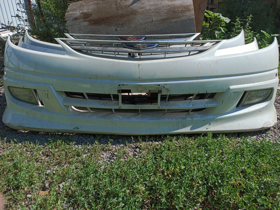 Тойота Эстима Превия бампер до 2005 г