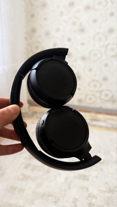 JBL TUNE 570 BT продается