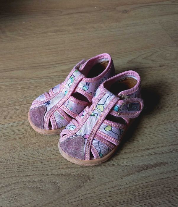 Детски сандали от плат