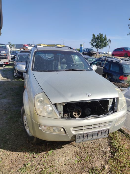 SsangYong Rexton 2.9 120 к.с на части