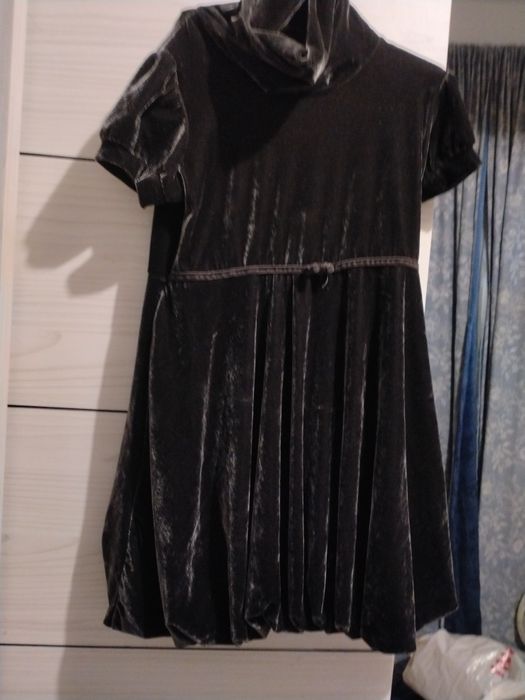 Rochie catifea gri stil balon noua neimbracata