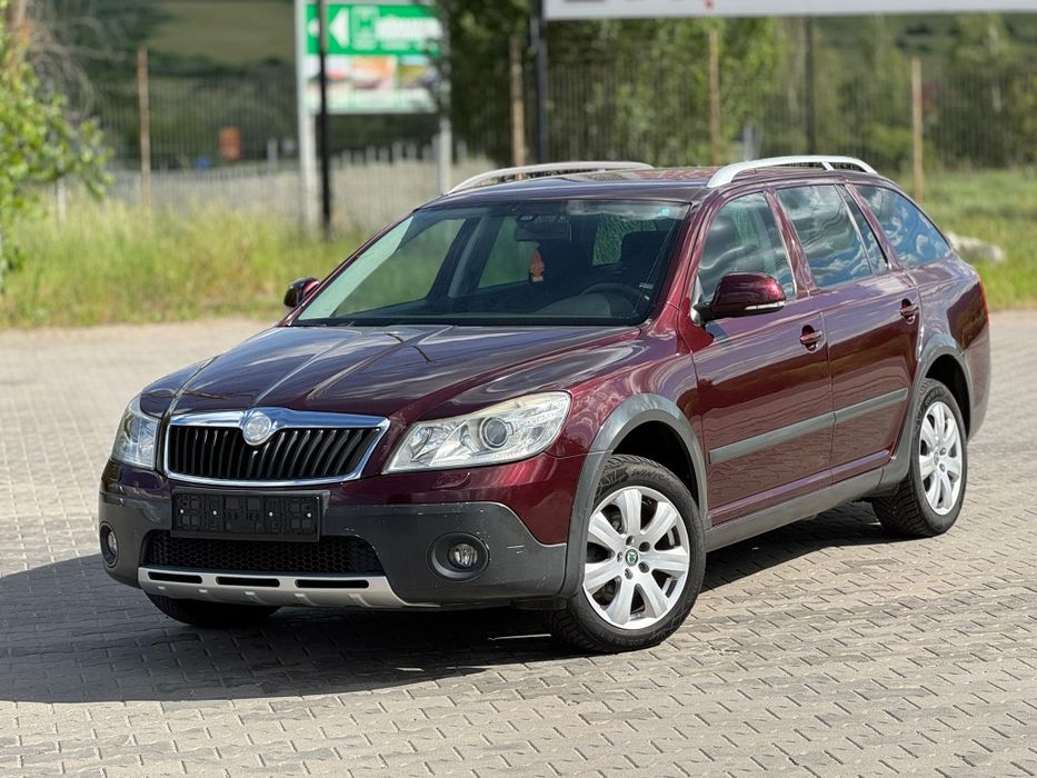 SKODA Octavia 2010 — imagine 3