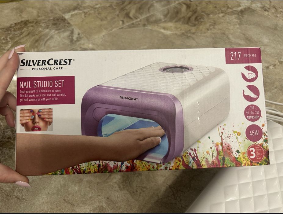 UV лампа за нокти