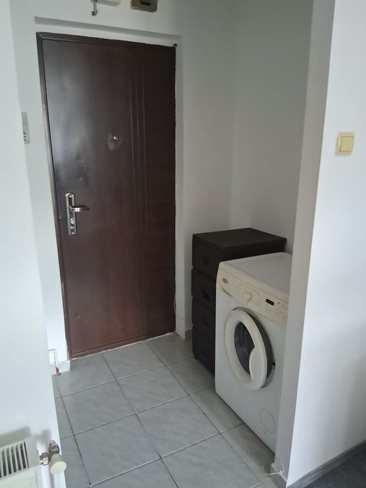 Garsoniera de închiriat