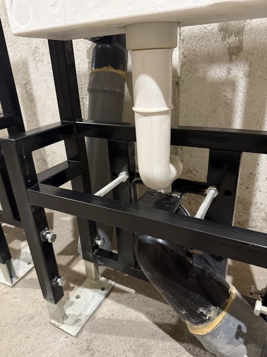 Свободностояща структура за вграждане за конзолна тоалетна