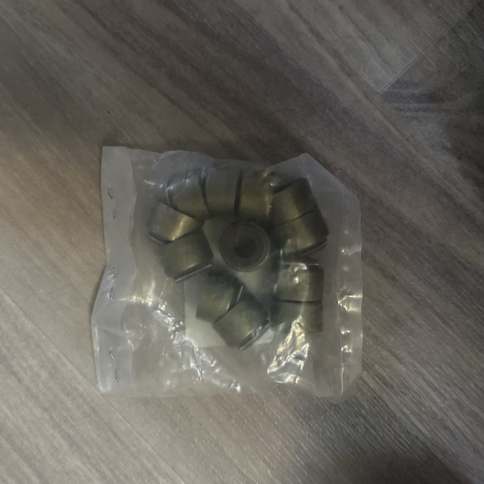 Продаю авто запчасти