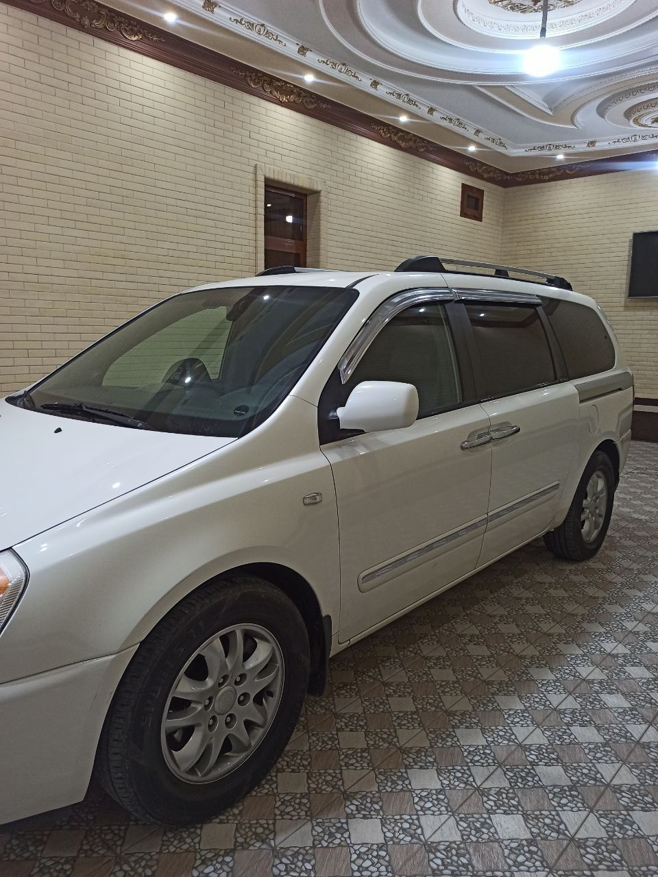 Kia Carnival 2007 чёрный