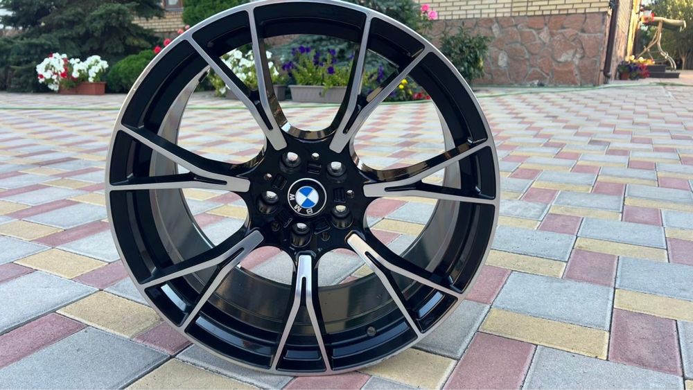 Диски на БМВ R19 x 9,5 ET35