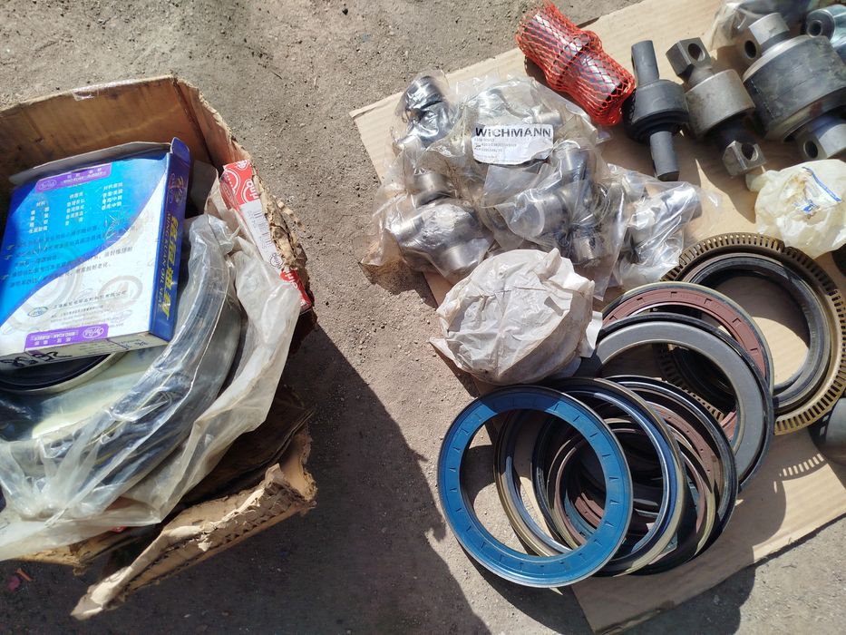 Продам. Запчасти