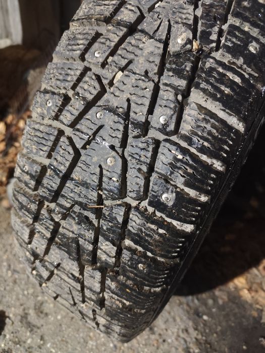 Продам диски с зимней резиной