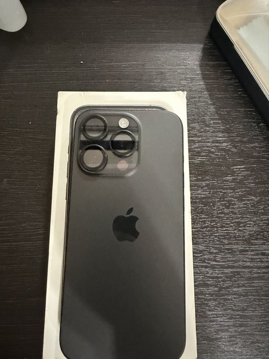 Продам iPhone 15 Pro