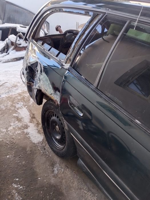 Продам опель омега универсал