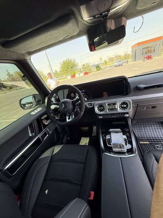 Mercedes benz G63 AMG