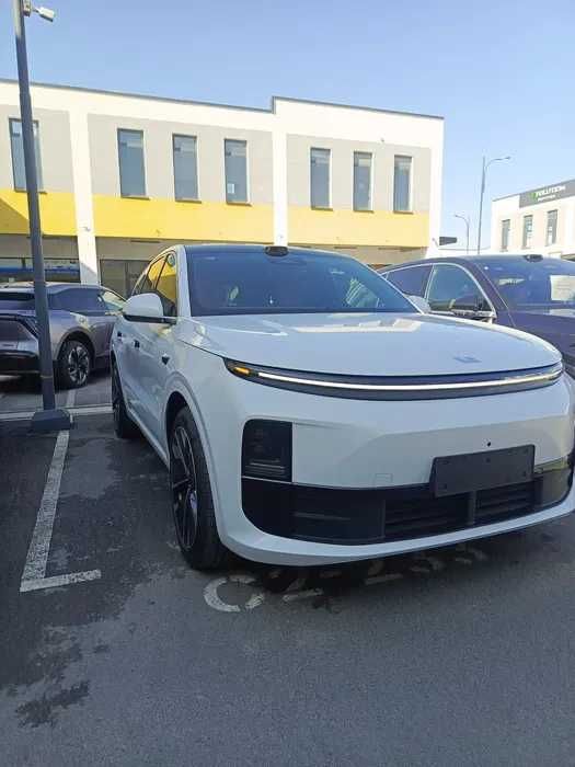 Lixiang L6 Max  Naxt va Halol nasiya savdo