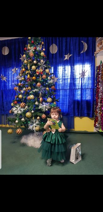 Нарядное детское платье