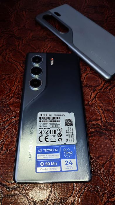 Продам Tecno Camon 40 pro