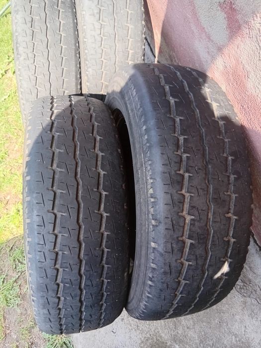 Шины б/у, размер 215/65.  R16. C