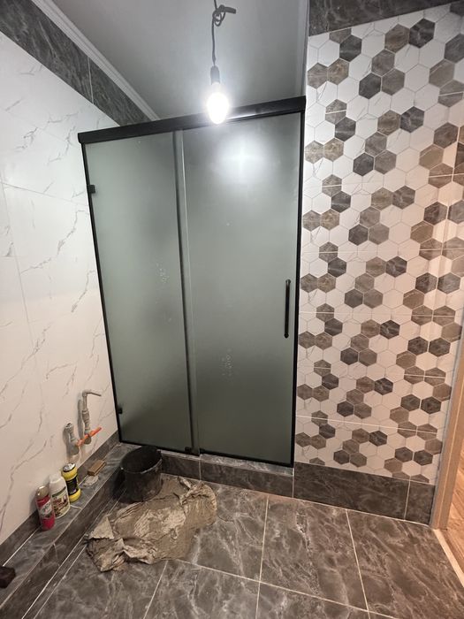 Стеклянный душевые кабинки и Перегородки