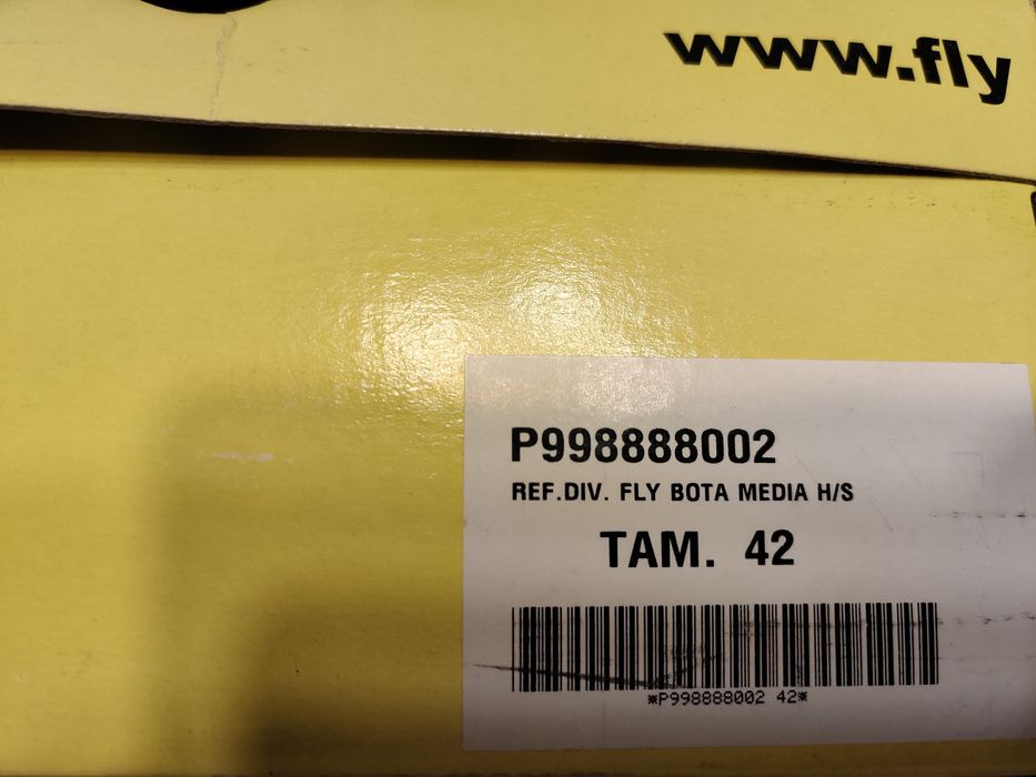 Ghete Fly London deosebite, mărimea 42