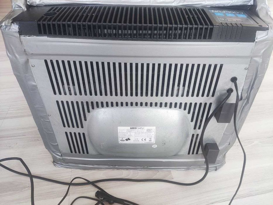 Компресорен хладилник Waeco CoolFun CK-40D Hybrid, 38 литра