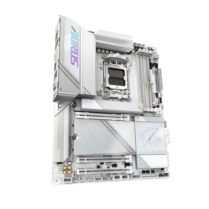 Vand Placă de bază Gigabyte X870E AORUS PRO ICE – Premium White Build – Impecabilă in garantie
