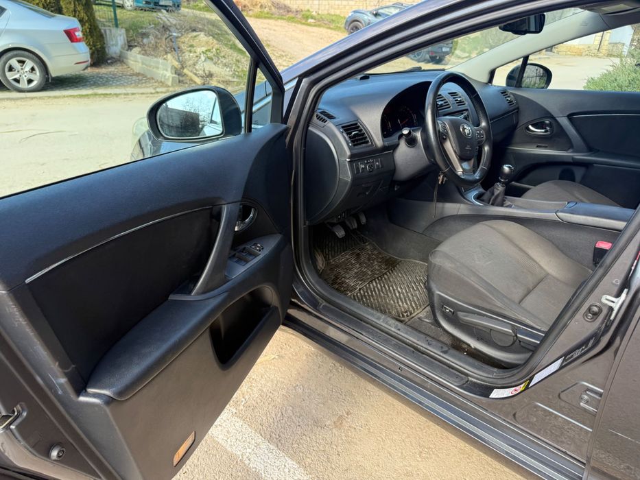 Toyota Avensis 2.0 126 к.с.