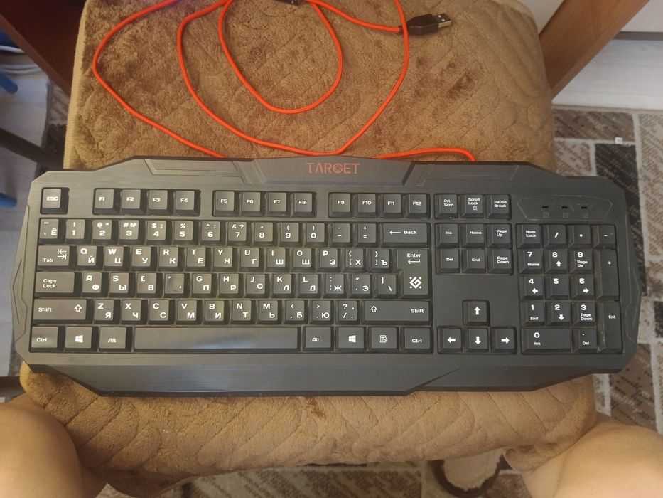 Продаю клавиатуру
