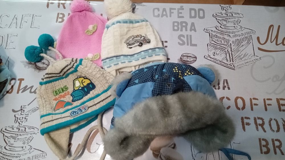 Продам  детские вещи