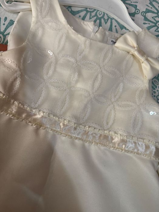 Продаются платья на девочку