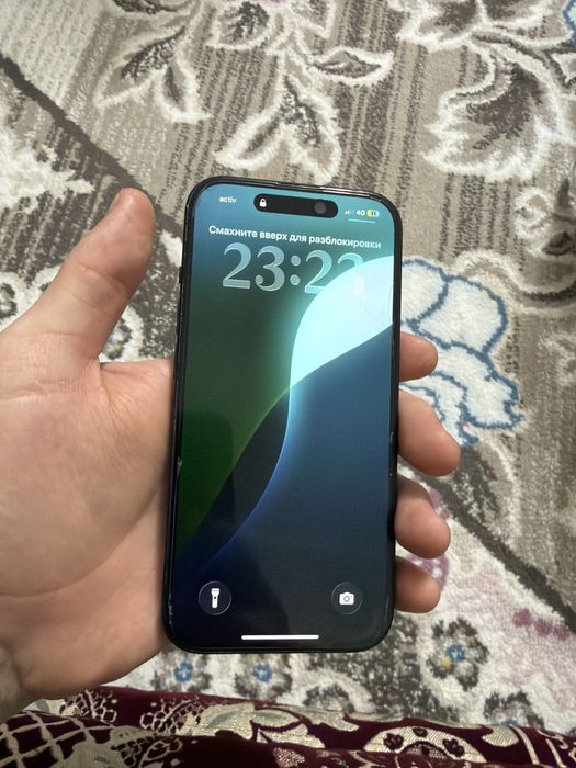 IPhone 15 черного цвета