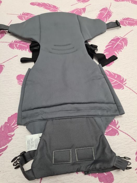 Продам кенгуру Chicco Easy Fit Moon Grey серый