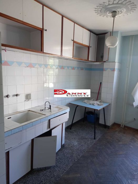 Тристаен апартамент за продажба в кв. ”Колю Фичето” - гр. В. Търново