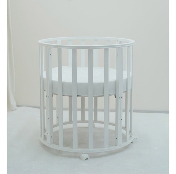 Детская кроватка и люлька