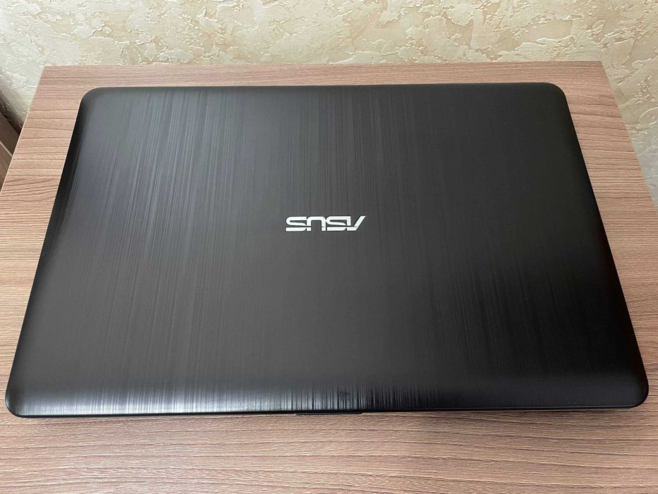Asus X540 /Celeron N4100/4Gb Ram/120Gb ssd/Uhd Graphics 600/
