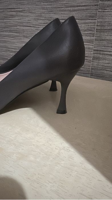 Продам новые туфли 37 размер