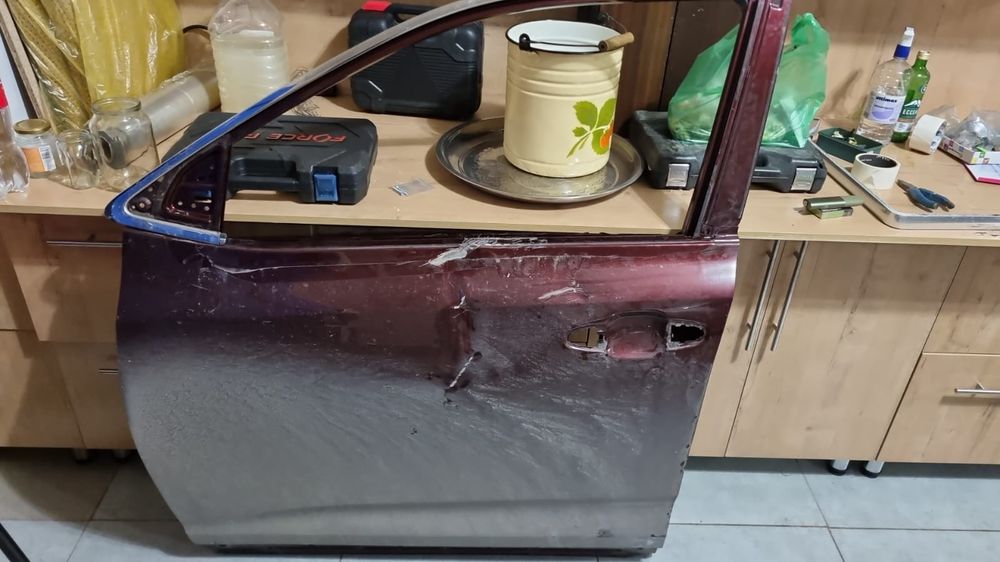 Передняя левая Дверь на Highlander