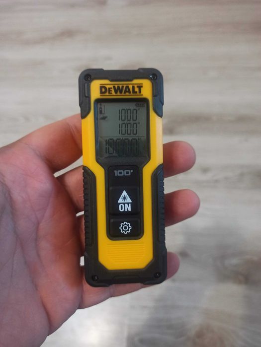 Лазерная рулетка дальномер DeWalt