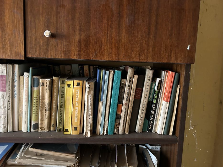 Стари книги  от световни автори