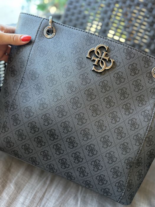 Geanta shopper Guess Noelle Elite Tote