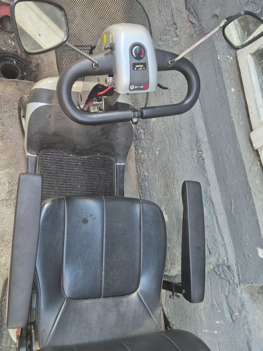 Carut eletric aproape nou