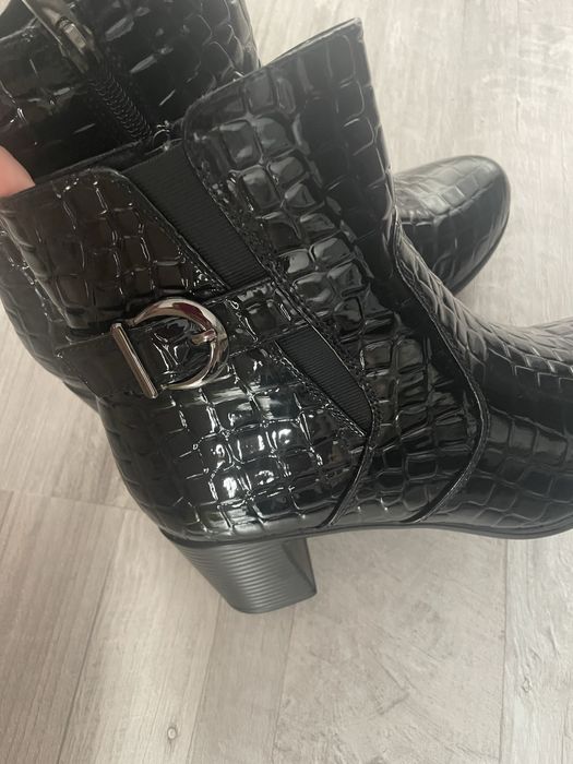 Боти на нисък ток