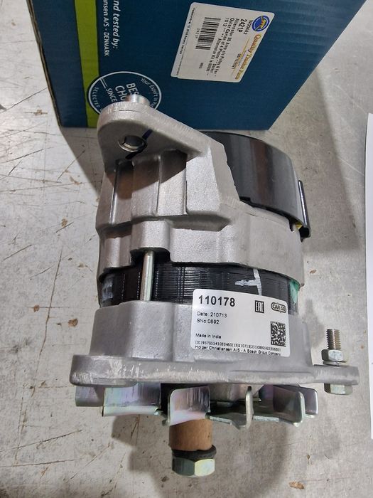 Alternator tractor Ford 4000. 12v original preț 650 lei tva inclus se