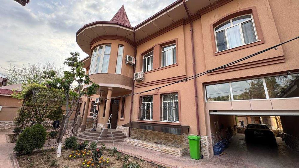 Продается Дом 8 соток 7 комнат, ор Посольство Эран. р-н.М.Улугбек.