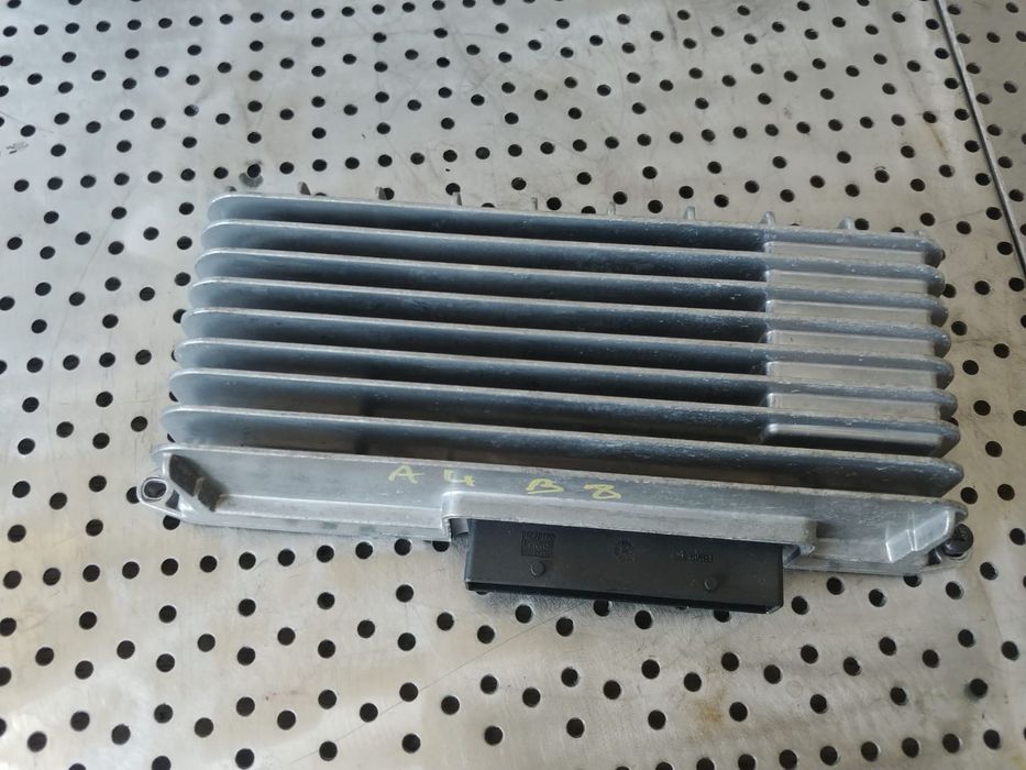 amplificator audio  audi a4 b8 8k 8t0035223ah