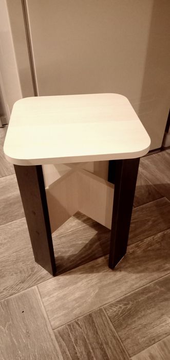 Продам табуретки новые