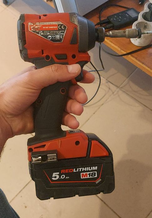 Milwaukee M18ONEID2